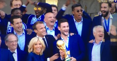 ماكرون يوجه 3 رسائل للجمهور الفرنسى بعد التتويج بالمونديال