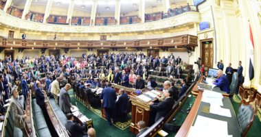 البرلمان يقف دقيقة حداد على وفاة 3 نواب