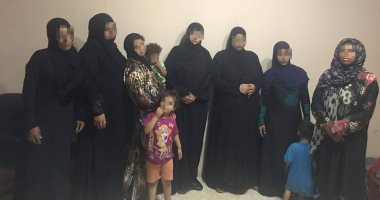 صور.. ضبط 11 سيدة لاستخدامهن الأطفال فى التسول بشوارع السويس