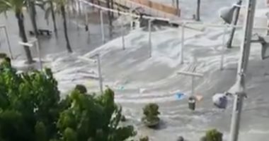 فيديو.. أمواج تسونامى تضرب مايوكا الإسبانية ووفاة سائحة ألمانية
