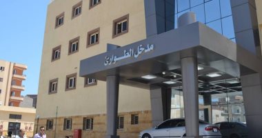 صور.. مساعد محافظ كفر الشيخ يتفقد مستشفى بلطيم المركزى الجديدة