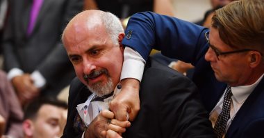 س و ج.. كل ما تريد معرفته عن واقعة استدعاء صحفى خلال مؤتمر بوتين وترامب