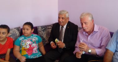 فيديو.. محافظ جنوب سيناء يتفقد الإسكان الاجتماعى بمدينة دهب