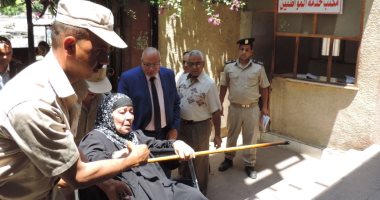 مدير أمن القليوبية يستجيب لطلب سيدة مسنة بطوخ بالكشف على ابنها السجين