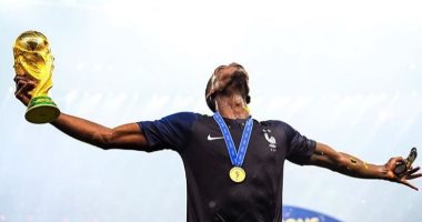 نجم فرنسا بوجبا يهدى كأس العالم لروح والده: "دائما فى قلبى"