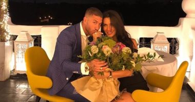 بعد إنجابه طفلين.. راموس يعلن زواجه رسميا من صديقته بيلار روبيو