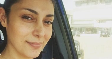 مايا نصرى تتخلى عن "المكياج" بآخر صورة SELFIE التقطتها 