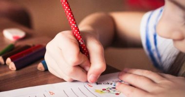 مدينة إندونيسية تلغى الواجب المنزلى رسميًا