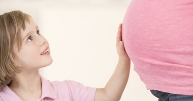 حصاد اليوم الجمعة.. اعرفى أضرار إنجاب 5 أطفال والحالات الممنوعة من زراعة الأسنان