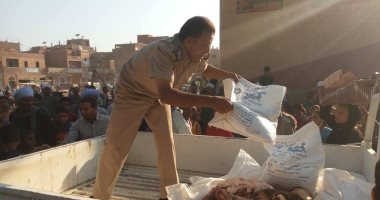 صور.. إعدام لحوم غير صالحة للاستهلاك الآدمى فى حملة على الأسواق بسوهاج
