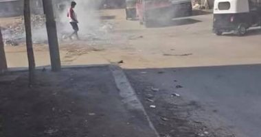 قارئ يشكو من حرق القمامة بشارع بيجام فى شبرا الخيمة