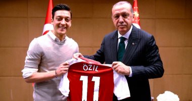 مسعود أوزيل يعلن اعتزاله اللعب دوليا بسبب أردوغان