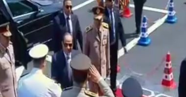 الرئيس السيسي يصل الكلية الحربية لحضور حفل تخرج دفعة جديدة من الطلاب