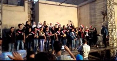 فيديو وصور.. فرقة كورال قصر الغورى تضىء مسرح الشاعر فى شارع المعز