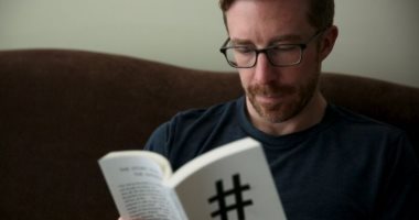 الجندى المجهول.. "كريس ميسينا" صاحب فكرة الهاشتاج.. تويتر رفضته فى البداية