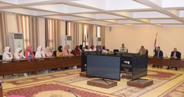 محافظ بنى سويف للشباب: لكم أن تفخروا بمحطة كهرباء هى الأحدث عالميا