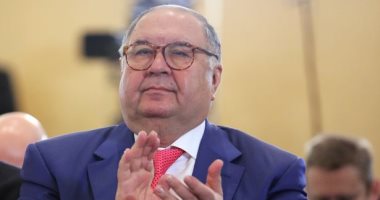 الملياردير الروسى أوسمانوف يبحث بيع حصته فى نادى أرسنال
