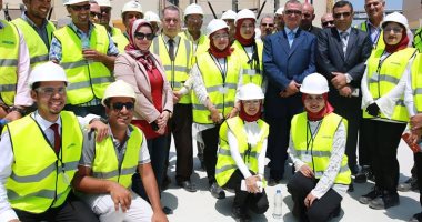 فتيات كفر الشيخ يستقبلن افتتاح الرئيس لمحطة كهرباء البرلس بالزغاريد