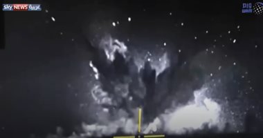 فيديو.. شاهد لحظة تدمير زورق الحوثيين المفخخ غربى اليمن