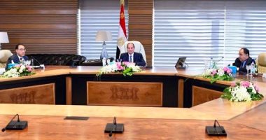  تفاصيل اجتماع الرئيس مع رئيس الوزراء ووزارء المالية والصحة والرقابة الإدارية..الاجتماع تناول متابعة إجراءات الانتهاء من قوائم الانتظار للمرضى.. السيسى يوجه بتوفير كافة الإمكانات لبرنامج القضاء على فيروس "سى"  