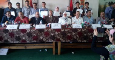 صور .. تعليم كفر الشيخ تكرم قيادات المحافظة و60 طالباً من أوائل الشهادات   
