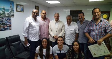 محافظ الإسكندرية يكرم بعثة الغوص والانقاذ بعد العودة من بطولة العالم