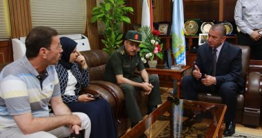 محافظ كفر الشيخ يستقبل رئيس الشركة المصرية للرمال السوداء لإنشاء المصنع الثانى