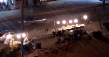 صور.. فوضى الباعة وتعطيل المرور فى ميدان الألف مسكن بالقاهرة