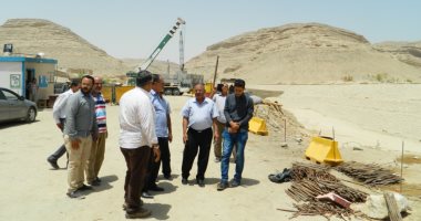 صور.. بدء إجراءات نزع ملكية 41 فدانا لاستكمال إنشاء طريق هضبة أسيوط الغربية