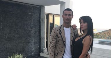 كريستيانو رونالدو يحتفل مع جورجينا بإنتهاء أزمة الضرائب