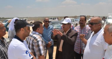 صور.. محافظ الإسماعيلية يتابع أعمال مشروع محور "30 يونيو" الجديد