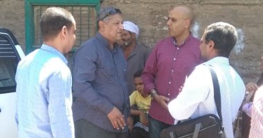 صور.. وكيل صحة قنا يجرى زيارة مفاجئة للوحدة الصحية بقرية أبو مناع بدشنا