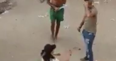فيديو.. شباب يرقصون بالسنج فى احتفال شعبى بدار السلام