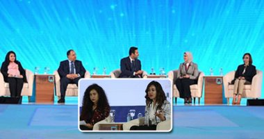 "البنت مش كمالة دى زادت عن الرجالة".. السيسى ينتصر للمرأة بمؤتمر الشباب.. تدخل لمنح نفس الوقت للفتيات للحديث.. تبنى مشروع فتاتين.. إبراز كفاح نساء مصر للتعليم والعمل.. ومنحها شرف تقليد وزير الدفاع رتبته الجديدة