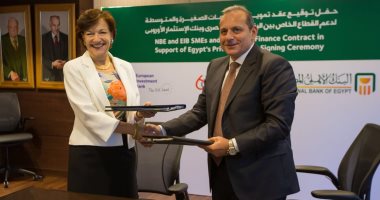 البنك الأهلى وبنك الاستثمار الأوروبى يوقعان اتفاقية بقيمة 375 مليون يورو