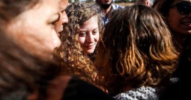 صور.. عهد التميمى تتنفس نسيم الحرية.. سلطات الاحتلال الإسرائيلى تفرج عن أيقونة المقاومة الفلسطينية بعد اعتقالها 8 أشهر.. وتؤكد: مستمرون فى مقاومة المحتل والأسيرات الفلسطينيات صامدات.. وأشكر كل من ساندنى