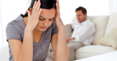 استشارى نساء وتوليد: القلق والعصبية من أعراض خلل الهرمونات عند المرأة