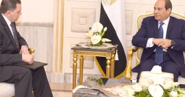 الرئيس السيسي يستقبل وزير الداخلية اللواء محمود توفيق