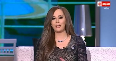 فيديو.. جيهان منصور: شكراً لرئيس يمارس الحكم بشرف فى زمن عز فيه الشرف