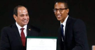 أحد المخترعين بعد تكريمه من السيسي: هكمل فى مصر لأنها بتقدر المجتهدين