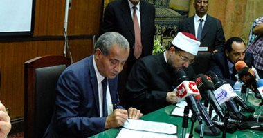 وزير الأوقاف: صك الأضحية يصل كاملا لمستحقيه - صور