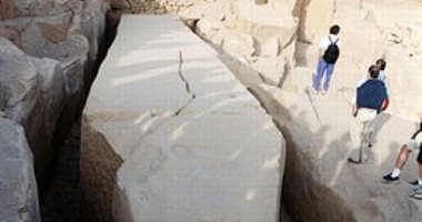 هل تدمر المياه الجوفية المسلة الناقصة فى أسوان؟