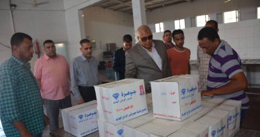 صور .. محافظ الوادي الجديد يتفقد مجمع التمور ويوجه بسرعة إنهاء تطويره
