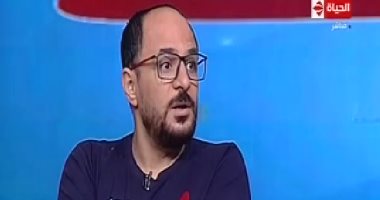 مخرج مسرحية "أمر تكليف": العمل تحدى كبير.. ويعرض الحالة النفسية للجنود