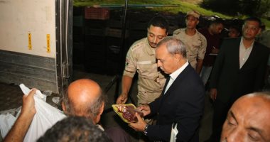 صور.. محافظ قنا يتفقد منفذ بيع منتجات القوات المسلحة