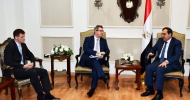وزير البترول يستقبل المبعوث التجارى البريطانى لبحث الاستثمار فى القطاع
