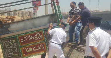 صور..مدير أمن القاهرة يقود حملات برفع الإشغالات وتطهير شوارع العاصمة 