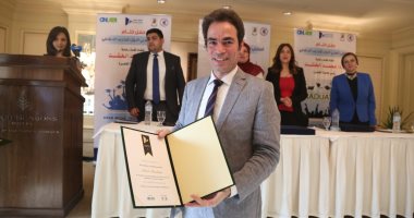 الملتقى العربى للإعلام يكرم مؤسسة المسلمانى الخيرية