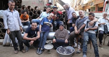 حكاية أشهر بائعة جبن بـ"سوق العصر".. 17 سنة رافعة شعار المرمطة ولا الحوجة
