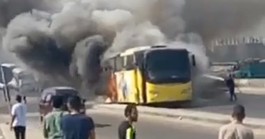 انتداب خبراء المعمل الجنائى لفحص حريق أوتوبيس أعلى الطريق الدائري بالوراق